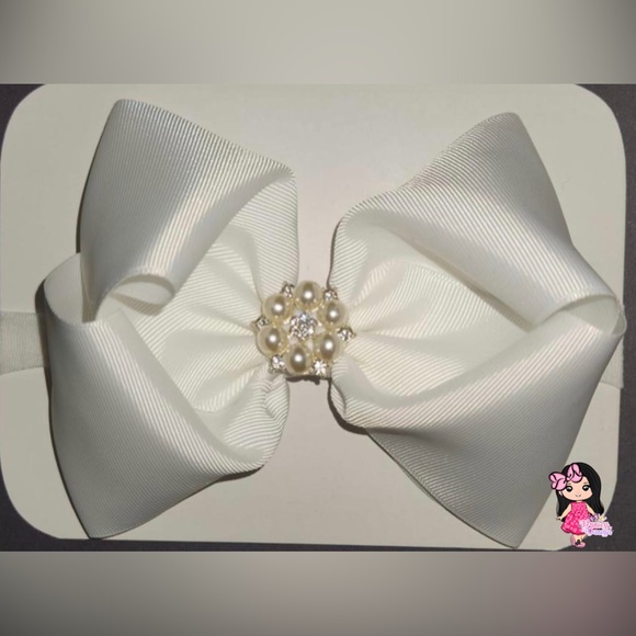 Girl hair accessories. - Picture 1 of 3